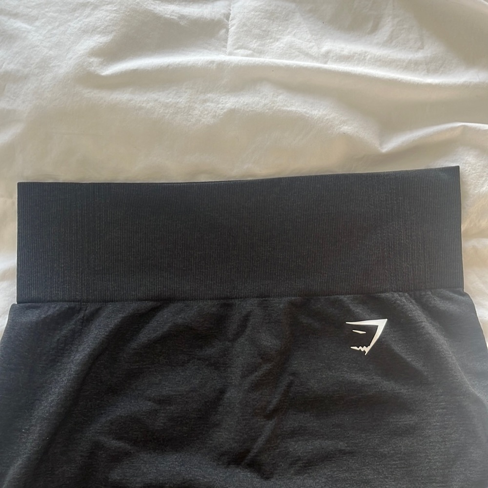 Gymshark, color:Black, size: Medium